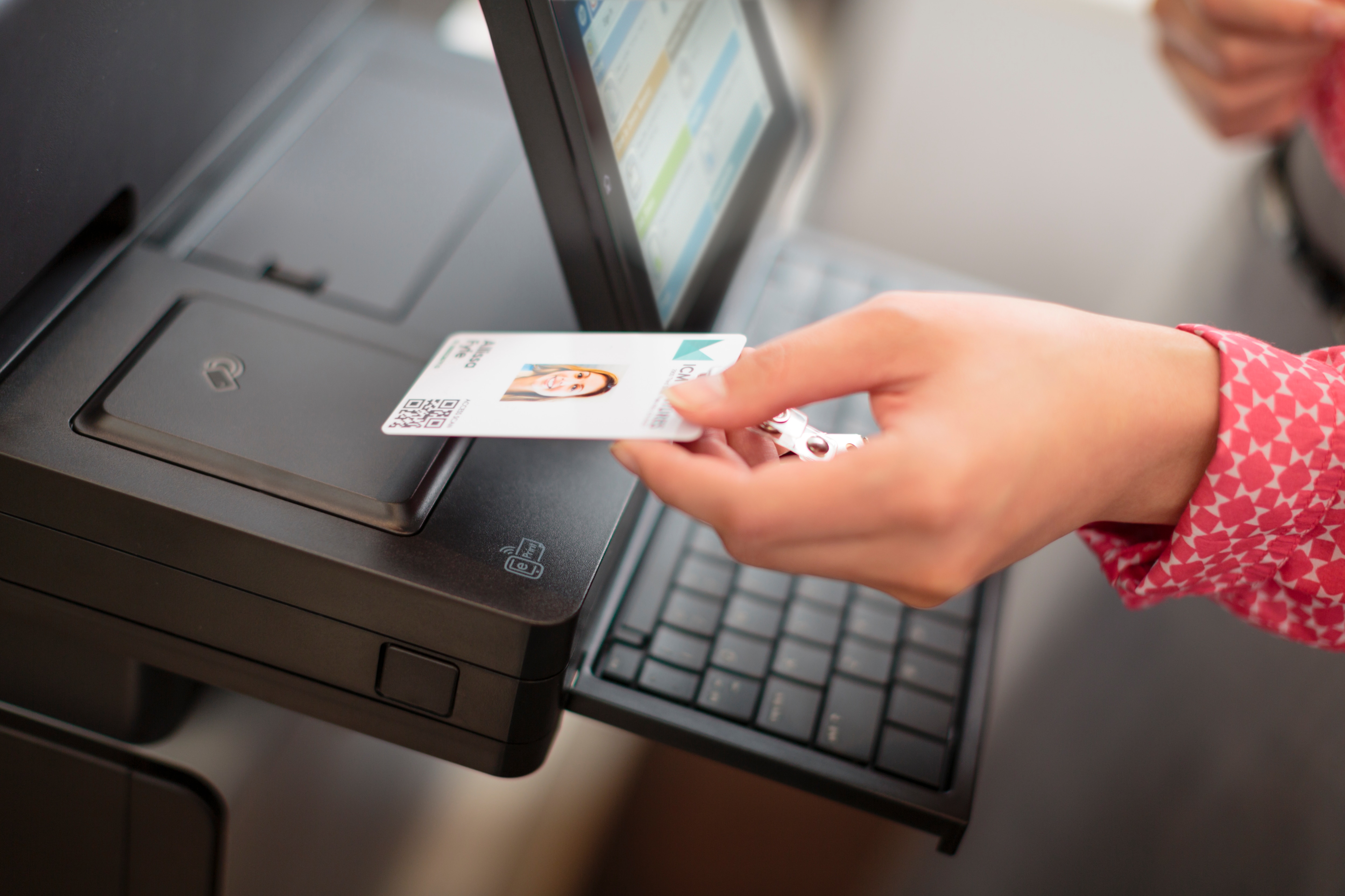 HP LaserJet M630dn Laser 1200 x 1200 DPI 57 Seiten pro Minute A4