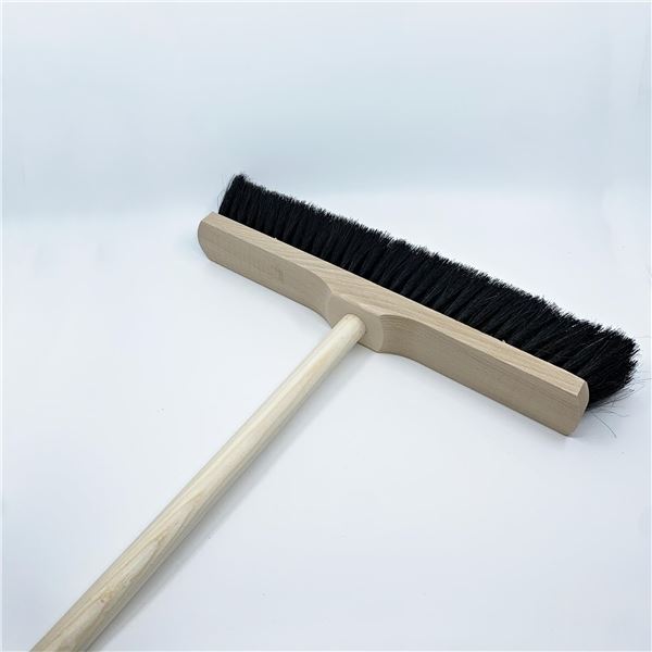 Besen am Stiel 40 cm - Rosshaarmischung